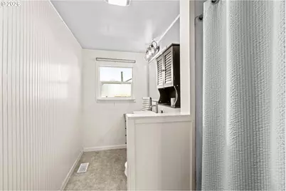 1185 Franklin St, Lebanon, OR 97355 - Photo 14