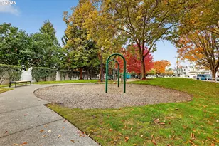 1706 NW 8th Ave, Hillsboro, OR 97124 - Photo 32