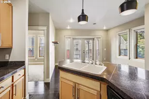 1816 SW 18th Ave, Portland, OR 97201 - Photo 10