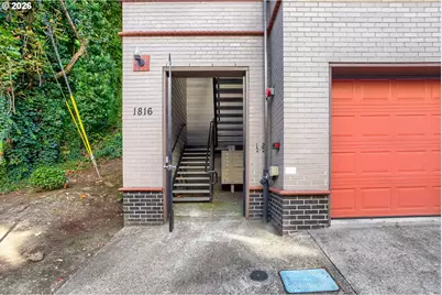 1816 SW 18th Ave #1, Portland, OR 97201 - Photo 2