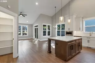 1624 York Butte Ave, Salem, OR 97301 - Photo 10