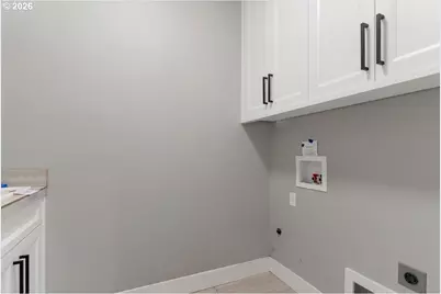 1624 York Butte Ave, Salem, OR 97301 - Photo 24