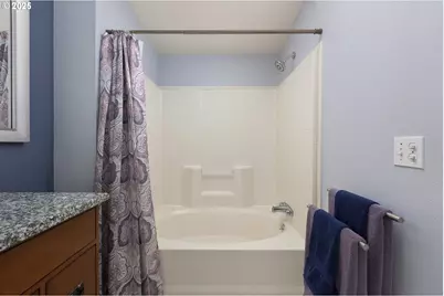 1915 NE 15th St, Lincoln City, OR 97367 - Photo 14