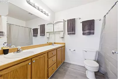 5827 SE 16th Loop, Gresham, OR 97080 - Photo 16