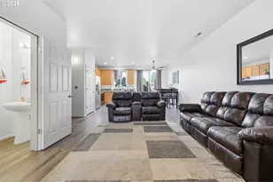 5827 SE 16th Loop, Gresham, OR 97080 - Photo 10