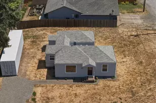 595 S 47th St, Springfield, OR 97478 - Photo 2