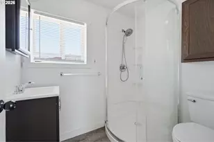 595 S 47th St, Springfield, OR 97478 - Photo 22