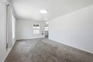 595 S 47th St, Springfield, OR 97478 - Photo 12