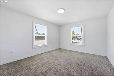 595 S 47th St, Springfield, OR 97478 - Photo 20
