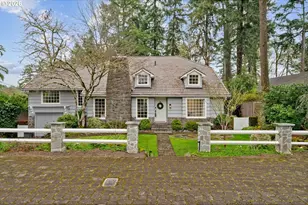 611 Ridgeway Rd, Lake Oswego, OR 97034 - Photo 2
