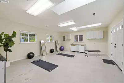394 Cherry Dr, Eugene, OR 97401 - Photo 18