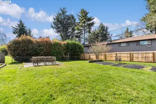 394 Cherry Dr, Eugene, OR 97401 - Photo 42