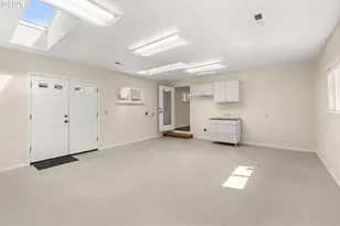 394 Cherry Dr, Eugene, OR 97401 - Photo 22