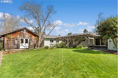 394 Cherry Dr, Eugene, OR 97401 - Photo 34