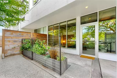 900 NE 81st Ave #103, Portland, OR 97213 - Photo 2