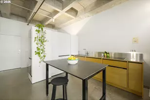 900 NE 81st Ave, Portland, OR 97213 - Photo 8