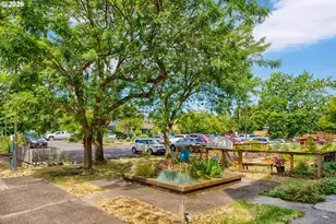 900 NE 81st Ave, Portland, OR 97213 - Photo 16