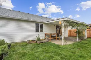 2443 SW Taylor Dr, McMinnville, OR 97128 - Photo 26