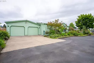 4055 Royal Ave, Eugene, OR 97402 - Photo 2