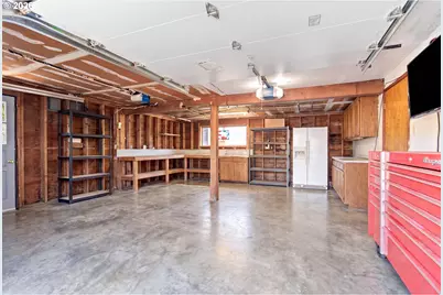 15730 NE Weidler St, Portland, OR 97230 - Photo 42