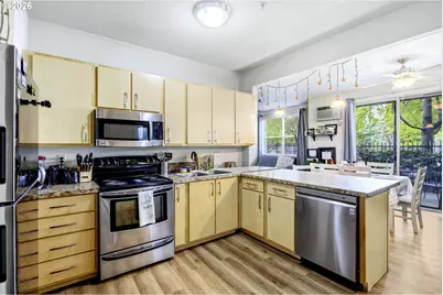 400 NE 100th Ave #101, Portland, OR 97220 - Photo 8