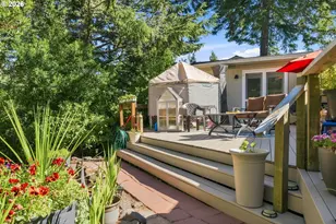 607 Glenbrook Cir, Florence, OR 97439 - Photo 26