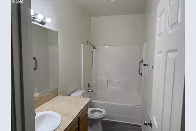 106 17th Ave, Longview, WA 98632 - Photo 12