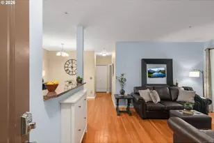 11830 NW Holly Springs Ln, Portland, OR 97229 - Photo 4