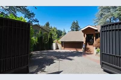 18040 Royce Way, Lake Oswego, OR 97034 - Photo 2