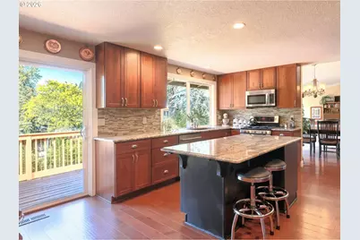 18040 Royce Way, Lake Oswego, OR 97034 - Photo 6