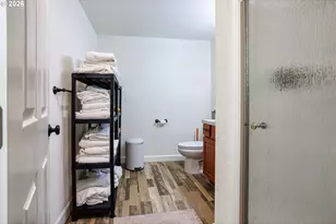 8715 NE Clackamas St, Portland, OR 97220 - Photo 22