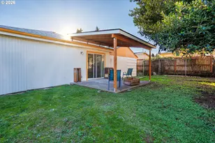 8715 NE Clackamas St, Portland, OR 97220 - Photo 24