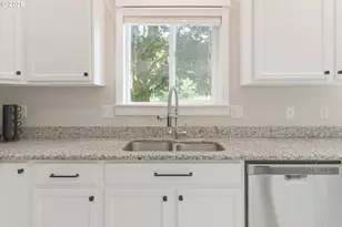 93982 Prairie (Off Street) Rd, Junction City, OR 97448 - Photo 12