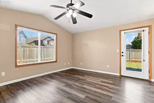 13010 NE 38th St, Vancouver, WA 98682 - Photo 16