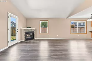 13010 NE 38th St, Vancouver, WA 98682 - Photo 8