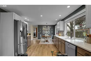 16385 SW Division St, Beaverton, OR 97007 - Photo 24