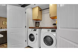 16385 SW Division St, Beaverton, OR 97007 - Photo 16