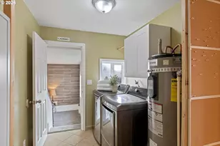 900 N Williams St, Newberg, OR 97132 - Photo 16