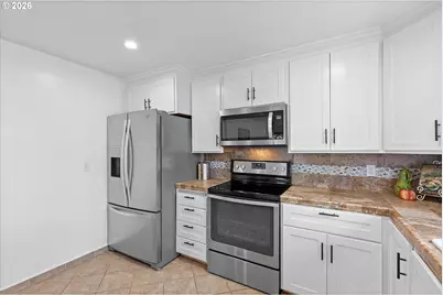 900 N Williams St, Newberg, OR 97132 - Photo 16