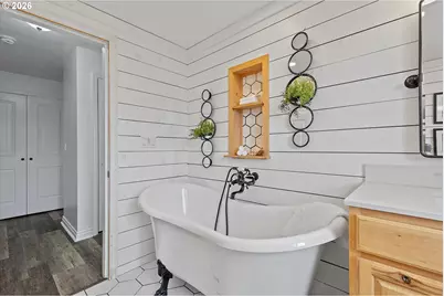 900 N Williams St, Newberg, OR 97132 - Photo 28
