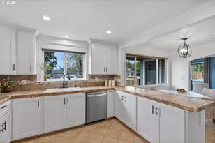 900 N Williams St, Newberg, OR 97132 - Photo 14