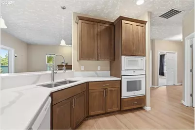 4061 Glendale Ave NE, Salem, OR 97305 - Photo 8