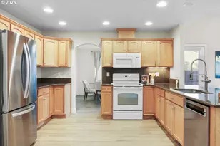 6309 Elena St NE, Albany, OR 97321 - Photo 12