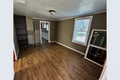 1925 Grove St, Baker City, OR 97814 - Photo 2