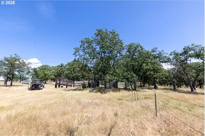 1056 Rock Creek Rd, Goldendale, WA 98620 - Photo 16