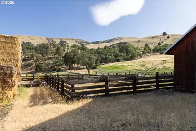 1056 Rock Creek Rd, Goldendale, WA 98620 - Photo 44