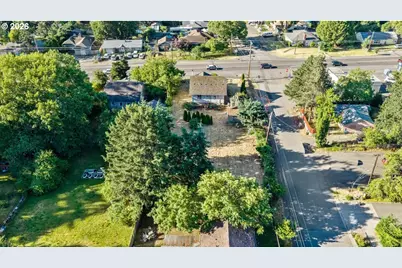 11509 SE Powell Blvd, Portland, OR 97266 - Photo 10