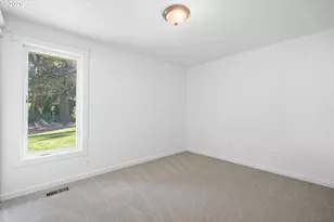 25300 SW Meadowbrook Ln, Sherwood, OR 97140 - Photo 26