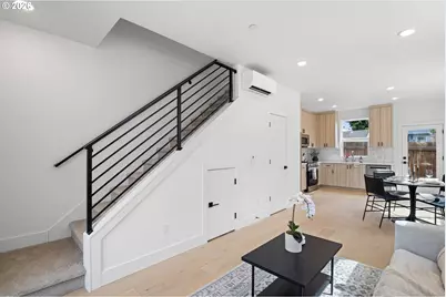 4380 NE Going St, Portland, OR 97218 - Photo 8