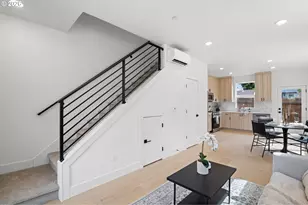 4380 NE Going St, Portland, OR 97218 - Photo 8